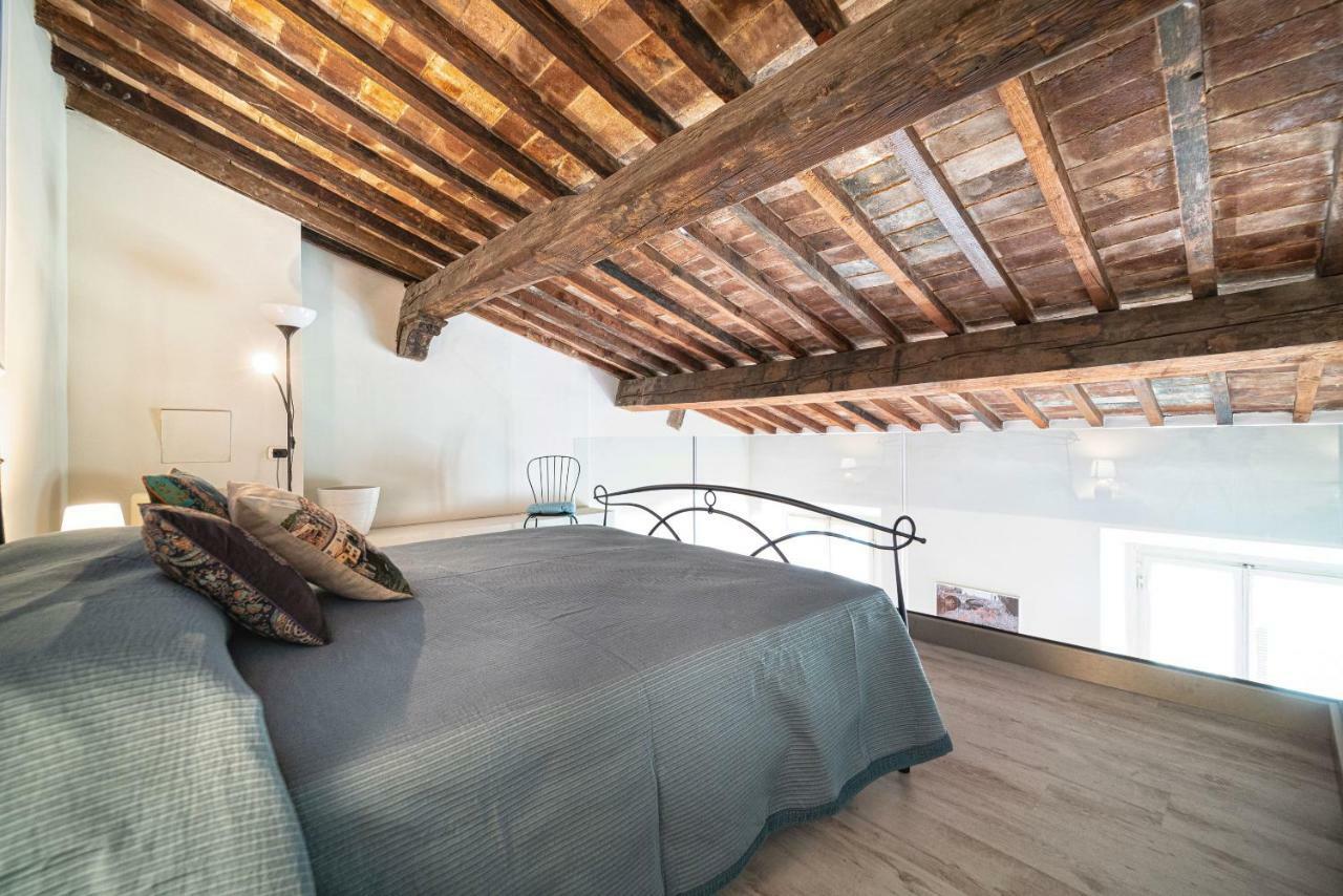 Cavour Suite Mezzanine By 360Rentals Firenze Bagian luar foto